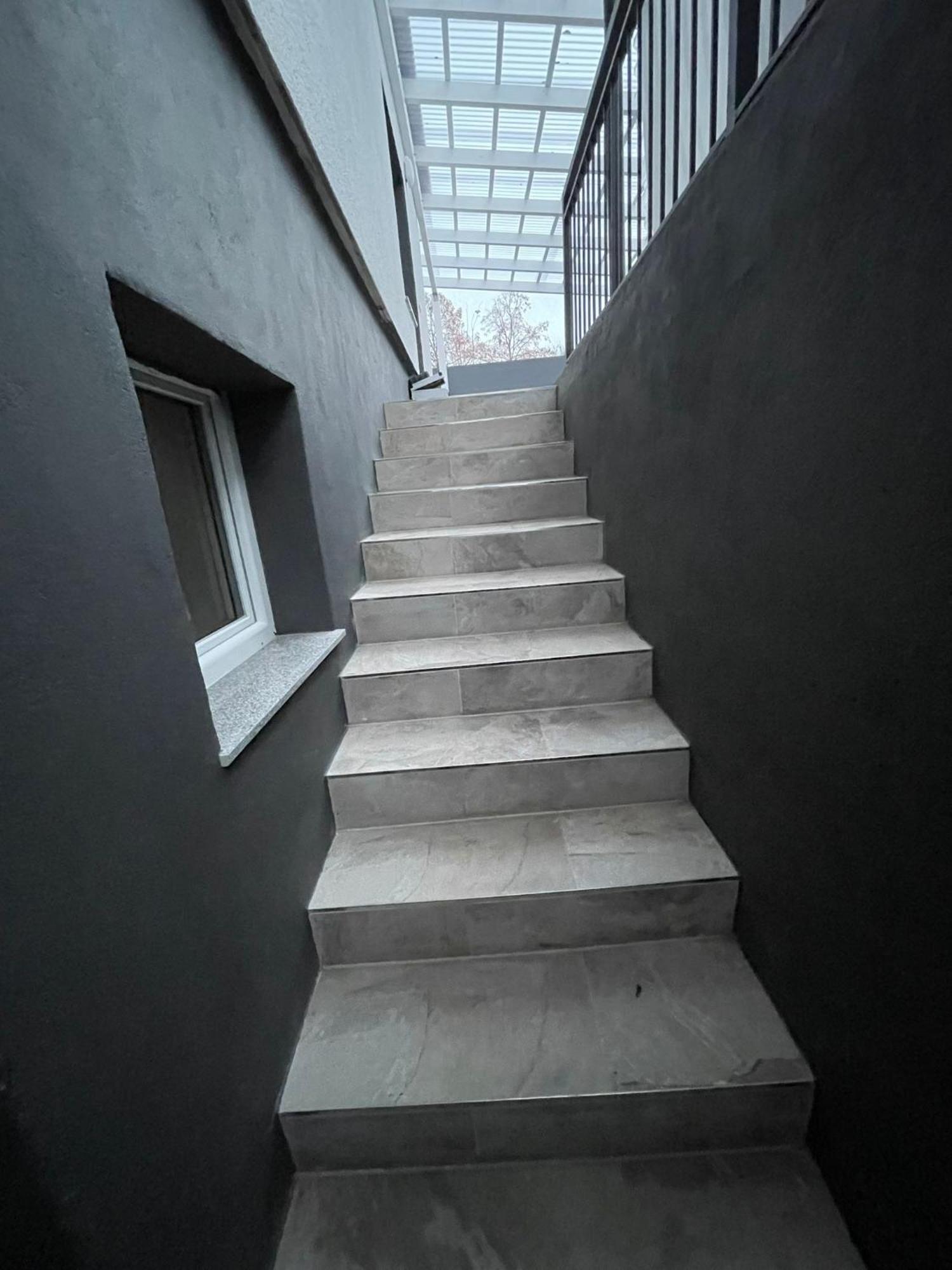 Gemuetliches Und Schoenes Keller Geschoss K1 *